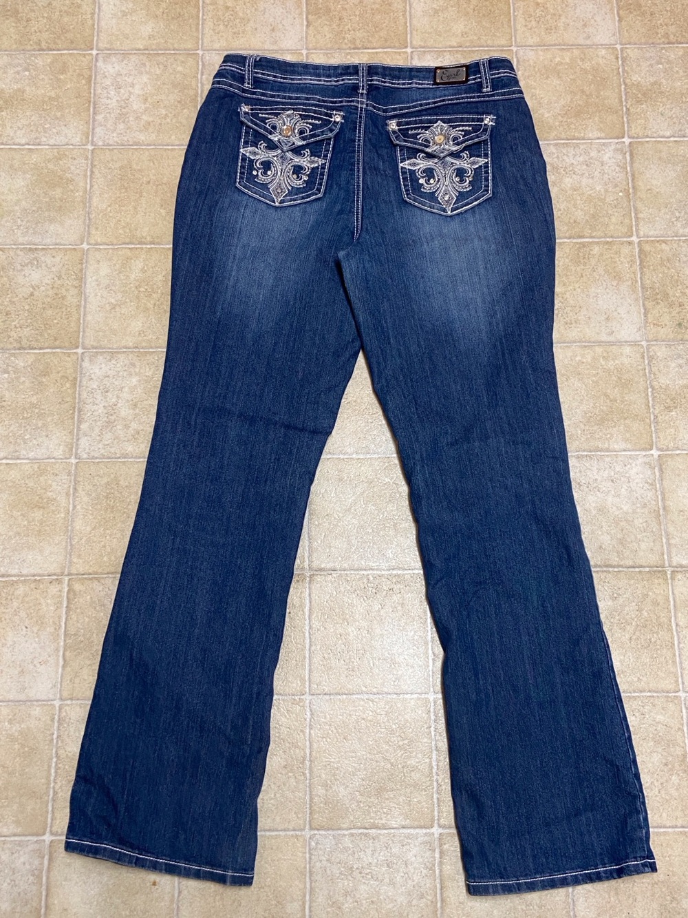 Earl Jean Jeans Dark Blue Bootcut with Embroidered Back Pockets Size 12TL